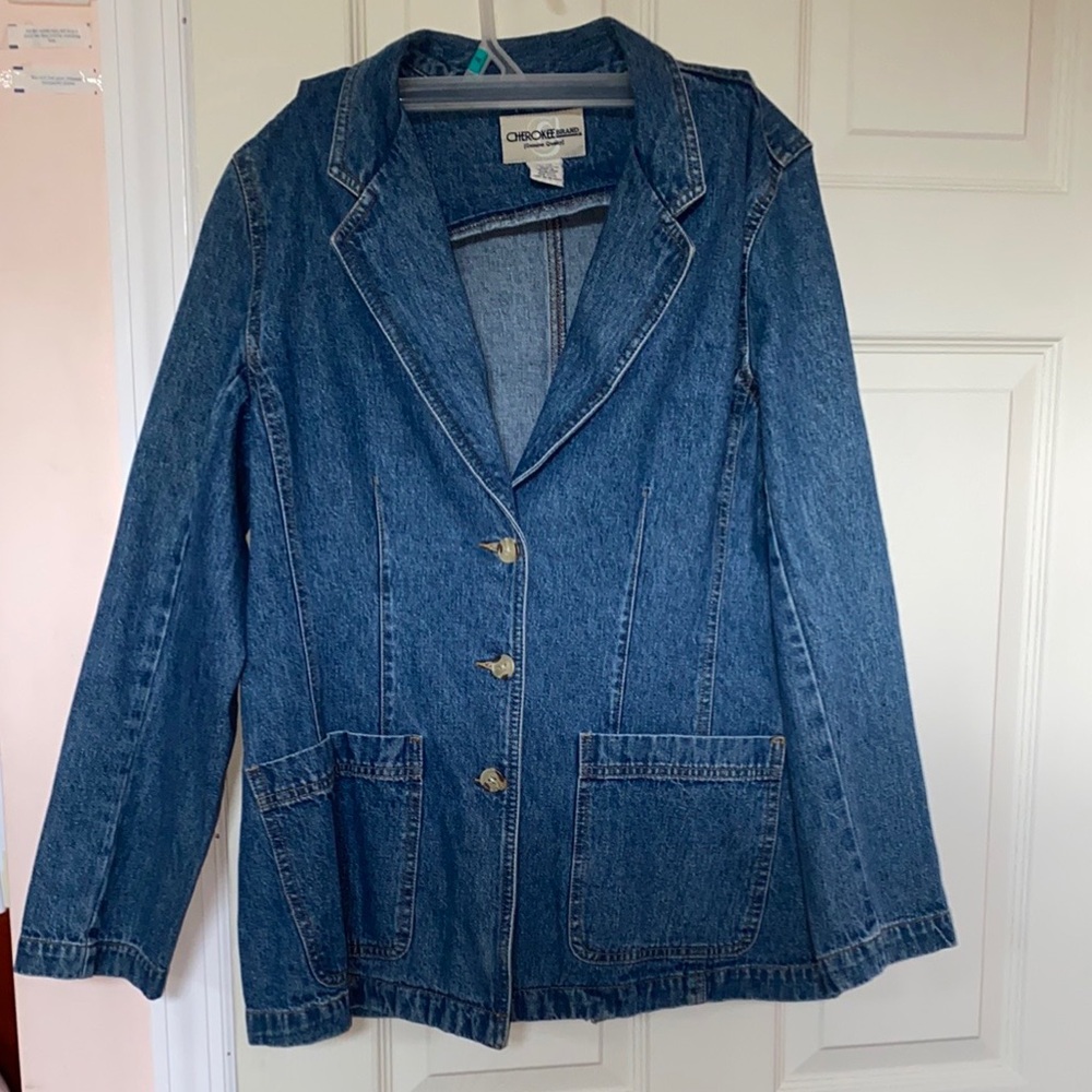 Cherokee Denim Jacket with Tailored Silhouette